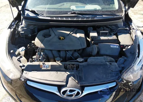 2016 Hyundai Elantra Value Edition z USA, uszkodzony, nr VIN KMHDH4AE6GU600306